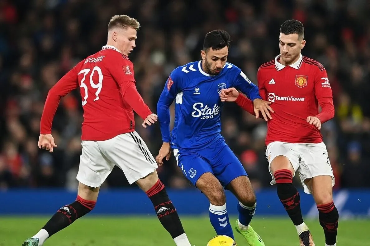 Soi kèo Manchester United vs Everton 03h00, 25/11/2025 Ngoại Hạng Anh 3 Manchester United vs Everton, soi kèo nhà cái
